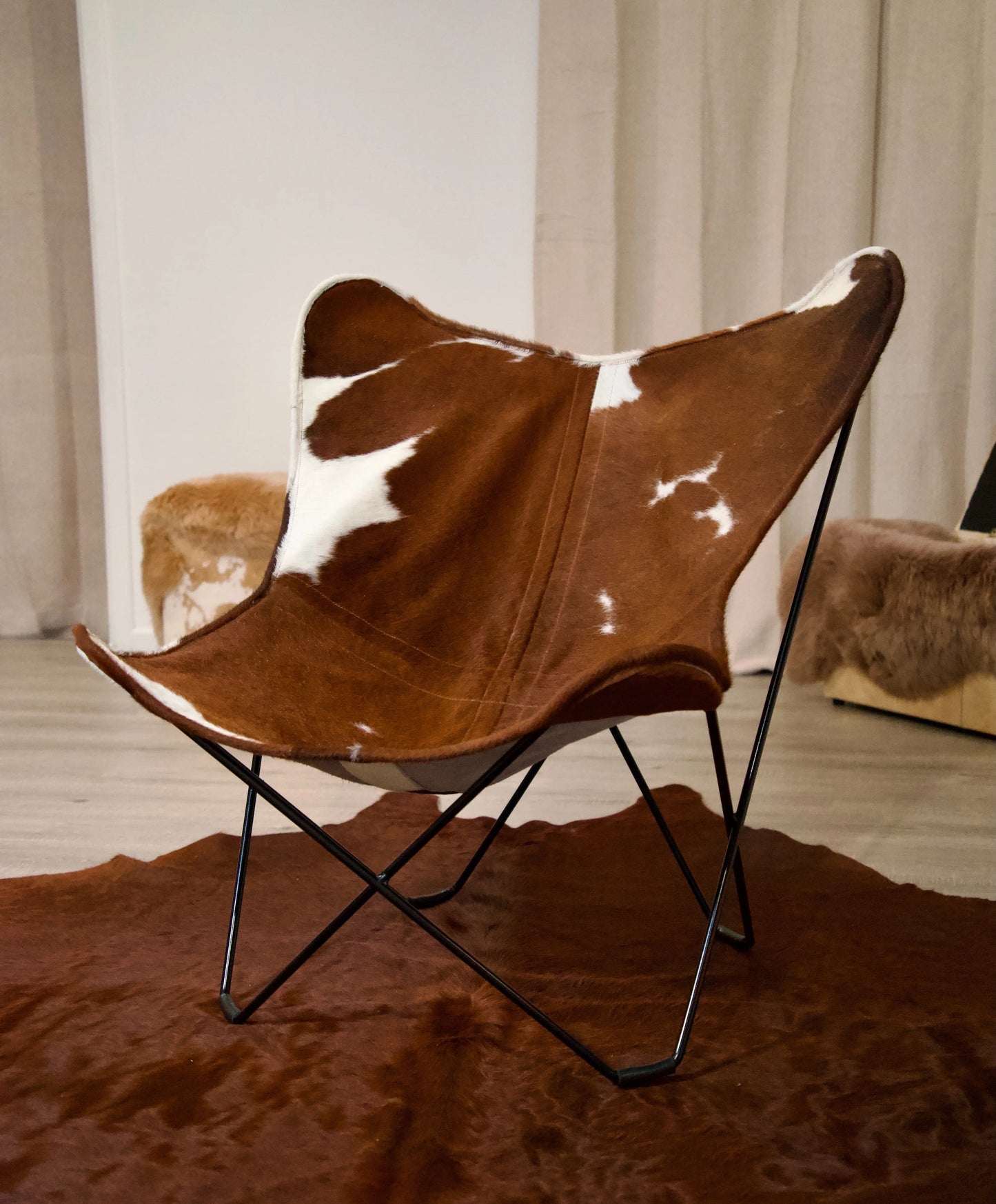 Fauteuil Butterfly peau de vache Ecuira